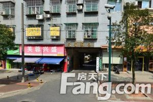 总价低,大四房,中间楼层,生活成本低