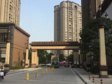 大学城 宝嘉花与山AB区五房550万