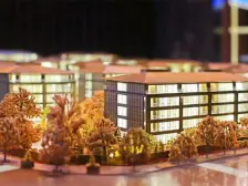 :房子是一楼带院,一楼层高3.5,下沉层高六米多