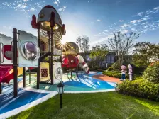 次新房边套 人车分流 地铁口 80平地下室 南花园40平