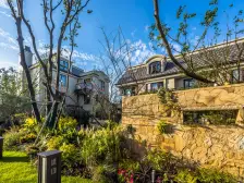 新城上坤樾山半岛(城隆路1568弄)佘山地铁口联排别墅