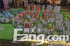 绿地二期 采光很好 中间楼层 带车储