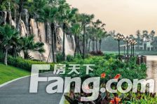 蔚蓝阁A区 4室1厅 北