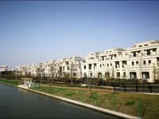 中金海棠湾+联排别墅+毛坯+业主诚心卖+两个产权车位