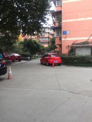 卫欣苑 3室2厅 南 北