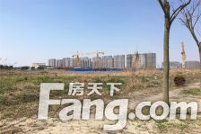 正泰江岸水苑首排,简单装修买下可以出租