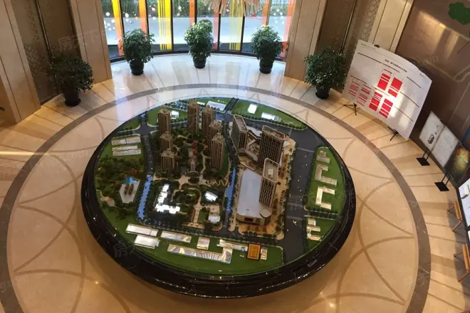 华远裘马四季实景图