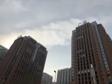 五六号线地铁口,配套齐全,交通便利,业主诚意出售~