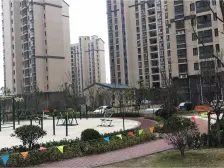 次新,婚房装修,电梯大三房南北通透,可看上海三大件