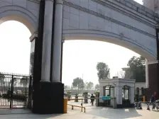 小区近地铁口,精装修可拎包入住,房东诚心出售