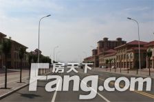 业主诚意出售置换,交通便利,停车方便,看房方便。