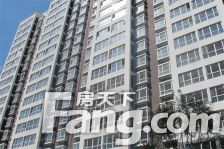 是8层洋房的,毛坯房,三居室,看房方便,采光充足