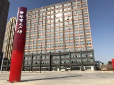 博士后公Yu 楼下就是地铁口和商场 地理位置好