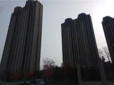 一梯一户现房小区带风雨连廊精装修50万没保持好