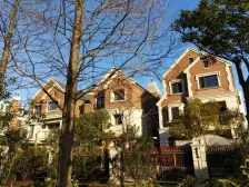 此房满五年 部唯 一,产权清晰,不靠马路,非 常安静