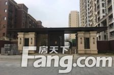 此房为开发商精装,满二,无大税!小高层,诚心出售。