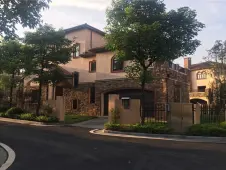 君临山水 独栋别墅带500平大花园,没有贷款直接过户,桂林临桂区一院