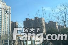 此房为写字楼,楼层好,配套齐全,出门地铁口,高架