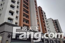 洋房一楼带院 一二楼复式带负一 三层 均已装修