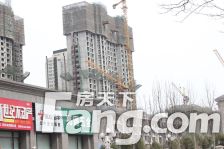 凤凰水城 洋房四室 带车位配房 诚心出售 随时看