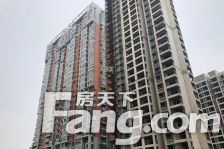 精装修 没住过 三房双卫大阳台 采光不错 设施全留