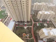 一楼带院 南北两个大院子 带车位