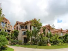 万宁兴隆 安富雨林海 54平1居 南北向精装 安静不临街