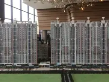 房子中间楼层,方正实用,买过来就可以装修入住