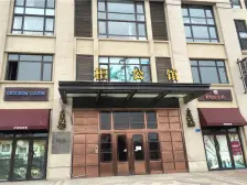 封闭小区,带阁楼,电梯洋房,婚房精装,交通方便。