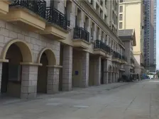 兴亚次新房,一室一厅带内阳台朝内庭安静,清水自装!