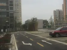 光华苑 三开间朝南 采光好 出脚方便 业主诚意出售