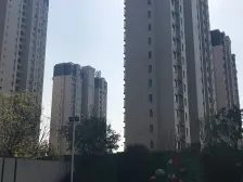 南部美的城 南北通透,采光好 装修好,环镜优美 周边匹套完善,,出行方便