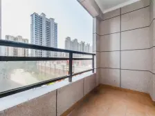 改善型大三房,南北通精装修,河景房