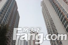 滨湖花园精装3室带车位储藏室