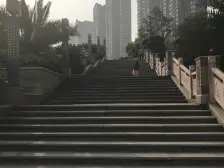 万达商圈 毛坯2室 户型方正 配套设施齐全