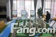 房子是大宽厅敞亮舒适 南北通透 毛坯房 客厅通阳台