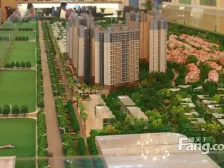 颐龙湾三房二卫 高楼层采光好 次新小区 业主诚意卖