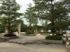 江南公园地铁口毛坯五房,远离大马路,无噪音