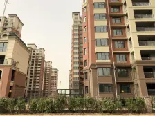 亚太绿博花园 1室1厅 南 北