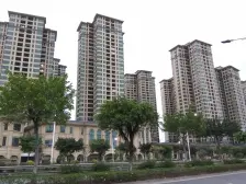 三盛颐景园 南向望花园 未来地铁口 满五唯一全新毛坯