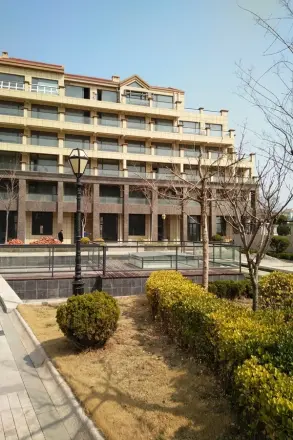 伴月湾小区实景图