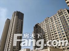 中冶世家公馆 一楼装的很好 带小院 几乎没住可新了