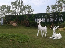 天钻精装4房,全新未入住过,户型方正,采光通风好