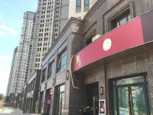 五象总部基地 地铁口 滨江公园 体育馆旁