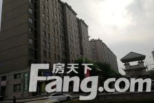 冠亚星城电梯房 大二室 好户型楼层好