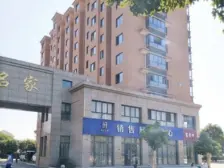 小区环境优美,采光充足,绿化好,交通方便