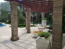 精装修一楼带院,院子大 装修很用心 诚心卖