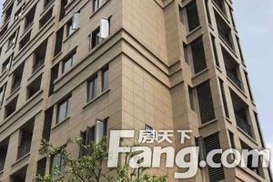 房东诚心出售,户型方正,看房提前预约联系。