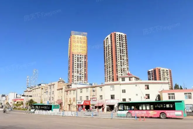 版筑青果实景图