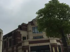 小区中心位置,顶楼房,三房朝南,卫生间全明